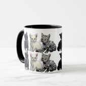 Niedliche weiße und schwarze Katze - Adorable Kite Tasse (Vorderseite Links)