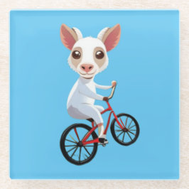 Niedliche, weiße Ziege auf dem Fahrrad Glasuntersetzer