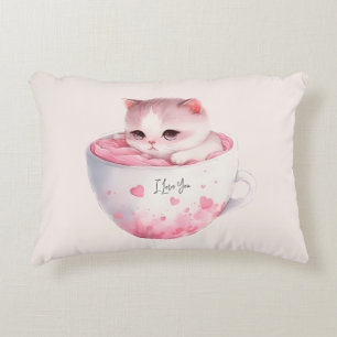 Niedliche weißrosa Katze im Tea Cup (3) Dekokissen