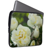 Niedliche Weißrosen für positive Laptopschutzhülle (Vorne Rechts)