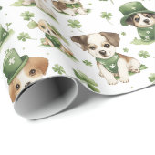 Niedliche Welpen Green Hat Kleeblatt St. Patrick's Geschenkpapier (Rolleneckpunkt)