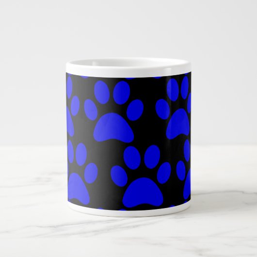 Niedliche Welpen-Hundetatze druckt blaues Jumbo-Tasse (Vorderseite)