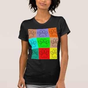 Niedliche Welpenpfähle auf Plätzen T-Shirt