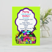 Niedliche Weltraumkreaturen laden zur Geburtstagsp Einladung (Stehend Vorderseite)