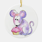 Niedliche whimsical Maus mit einem Cupcake Keramik Ornament (Vorne)