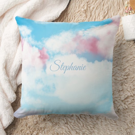 Niedliche Whimsical Sky Pink und Blue Clouds Kissen (Decke)