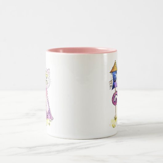 Niedliche Whimsical Sneaky Cat mit Birdhouse Zweifarbige Tasse (Mittel)