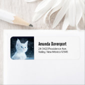 Niedliche White Kitten mit Hübschen Blue Eyes (Insitu)