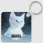 Niedliche White Kitten mit Hübschen Blue Eyes Schlüsselanhänger (Rückseite)