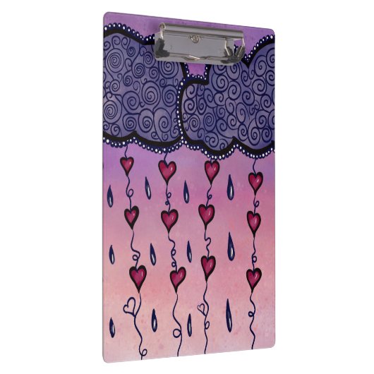 Niedliche Wolken, Herzen und Regentropfen Klemmbrett (Rechts)