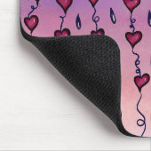 Niedliche Wolken, Herzen und Regentropfen Mousepad (Ecke)