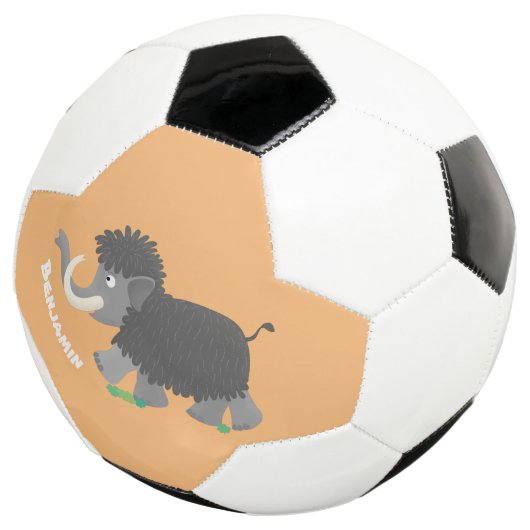 Niedliche Wollmammut-Cartoon-Abbildung Fußball (Dreiviertel)