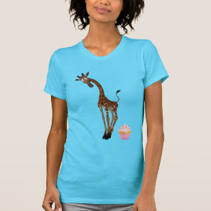 Niedliche wunderliche Giraffe und kleiner Kuchen T-Shirt