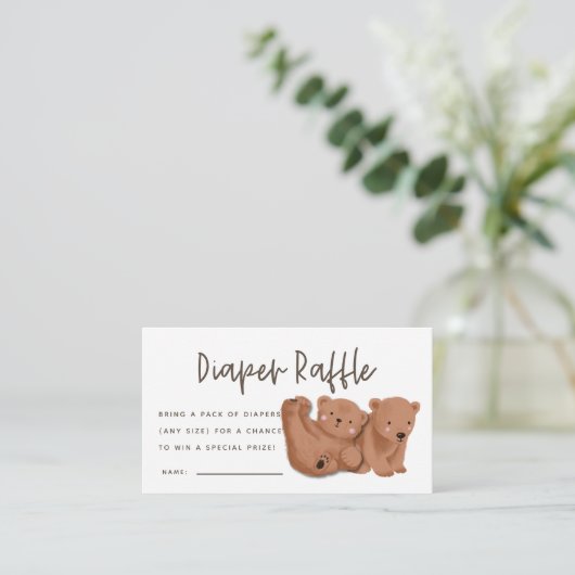 Niedliche Zwillinge Bear Baby Dusche Windeln Raffe Begleitkarte (Stehend Vorderseite)
