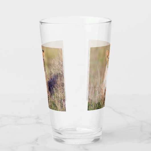 Niedlichen Löwenwürfel in Afrika Foto Glas (Rechts)