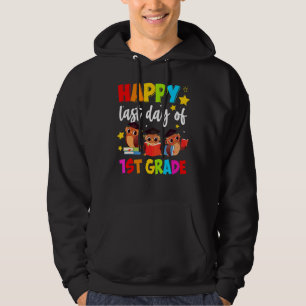 Niedlichen Owls glücklich am letzten Tag der 1. Kl Hoodie