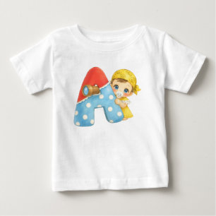 Niedlicher A-Buchstabe mit Baby T-shirt
