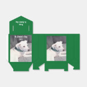 Niedlicher Adorable White Puppy Hund mit grünem Sc Geschenkschachtel (Ungefaltet)