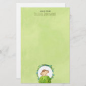 Niedlicher Affe, der aus Hinter Bush herausholt Briefpapier (Vorne/Hinten)