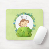 Niedlicher Affe, der aus Hinter Bush herausholt Mousepad (Mit Mouse)