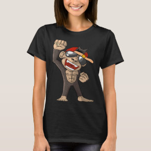 Niedlicher Affe hebt die Faust in die Luft T-Shirt