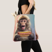 Niedlicher Affe mit Hotdog Tasche (Von Nahem)