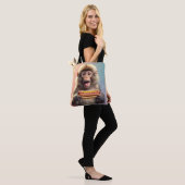 Niedlicher Affe mit Hotdog Tasche (Am Model)