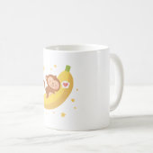 Niedlicher Affe umarmt Bananenmoon Kaffeetasse (VorderseiteRechts)