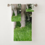 Niedlicher Alaskan Malamute Dog Welpe in Blume Fot Badhandtuch Set (Insitu)