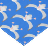 Niedlicher Albatross-Vogel mit Cartoon Tischdecke (Schrägansicht)