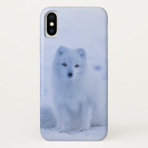Niedlicher arktischer Fox im Hintergrund des schne Case-Mate iPhone Hülle