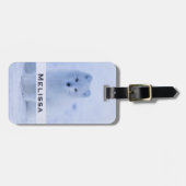 Niedlicher arktischer Fox im Hintergrund des schne Gepäckanhänger (Vorderseite horizontal)