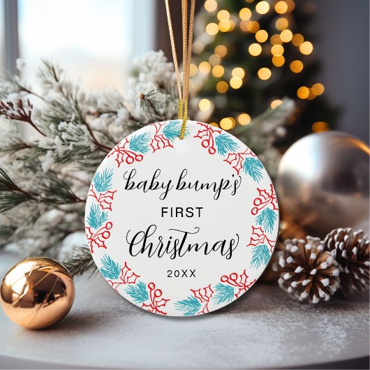 Niedlicher Baby-Bump's First Christmas Holly Keramik Ornament