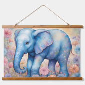 Niedlicher Baby Elefant in einem Pastel Daisy Gard Wandteppich Mit Holzrahmen (Vorderseite 2)