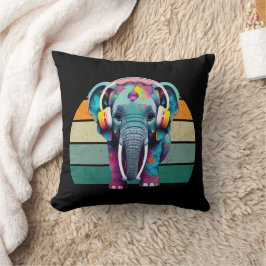 Niedlicher Baby Elephant mit Kopfhörern Kissen