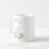 Niedlicher Baby Elephant mit orangefarbener Blume  Kaffeetasse (Vorderseite Links)