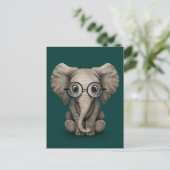 Niedlicher Baby Elephant mit Reading Brillen Aquam Postkarte (Stehend Vorderseite)