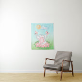 Niedlicher Baby Elephant mit rosa Blume Wandteppich (Beispiel)