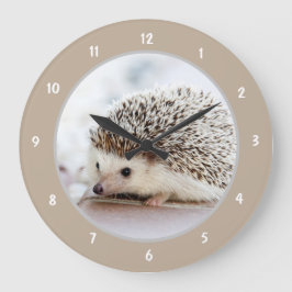 Niedlicher Baby-Igel Große Wanduhr
