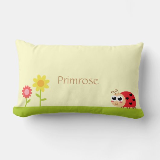 Niedlicher Baby-Marienkäfer mit Herzstellen in Lendenkissen (Vorderseite)