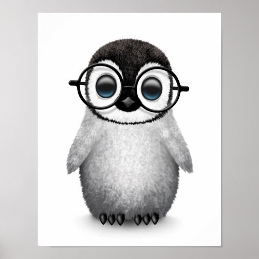Niedlicher Baby Pinguin mit Augenbrille auf Weiß Poster (Vorne)