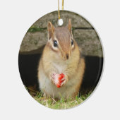 Niedlicher BabyChipmunk mit Erdbeere Keramikornament (Links)