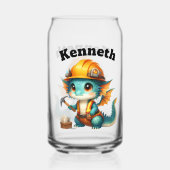 Niedlicher Babydrache in einer Werkstatt Dosenglas (Rückseite)