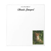 Niedlicher Babyfuchs in einem grünen Wald Notizblock (Vorderseite)