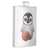 Niedlicher BabyPenguin, der mit Basketball spielt Flachmann (Rechts)