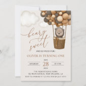 Niedlicher Bär, Braunbäume, erster Geburtstag Einladung (Vorderseite)