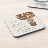 Niedlicher Bär, Braunbäume, erster Geburtstag Getränkeuntersetzer (Linke Seite)