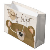 Niedlicher Bär, den wir frühzeitig abwarten können Große Geschenktüte (Vorderseite Schrägansicht)