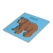 Niedlicher Bär mit Blume Cartoon Abbildung Fliese (Seite)