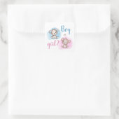 Niedlicher Bärenjunge oder weibliche Gender Reveal Quadratischer Aufkleber (Tasche)